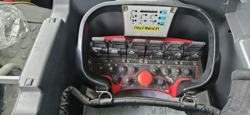 Man Tgm Самосвал с кран 4х4 Коледна промоция , снимка 8 - Камиони - 52718256