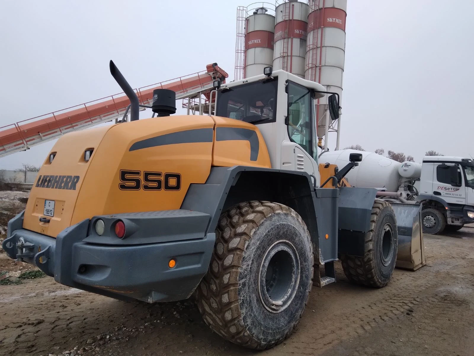 Челен товарач Liebherr L550 - изображение 3