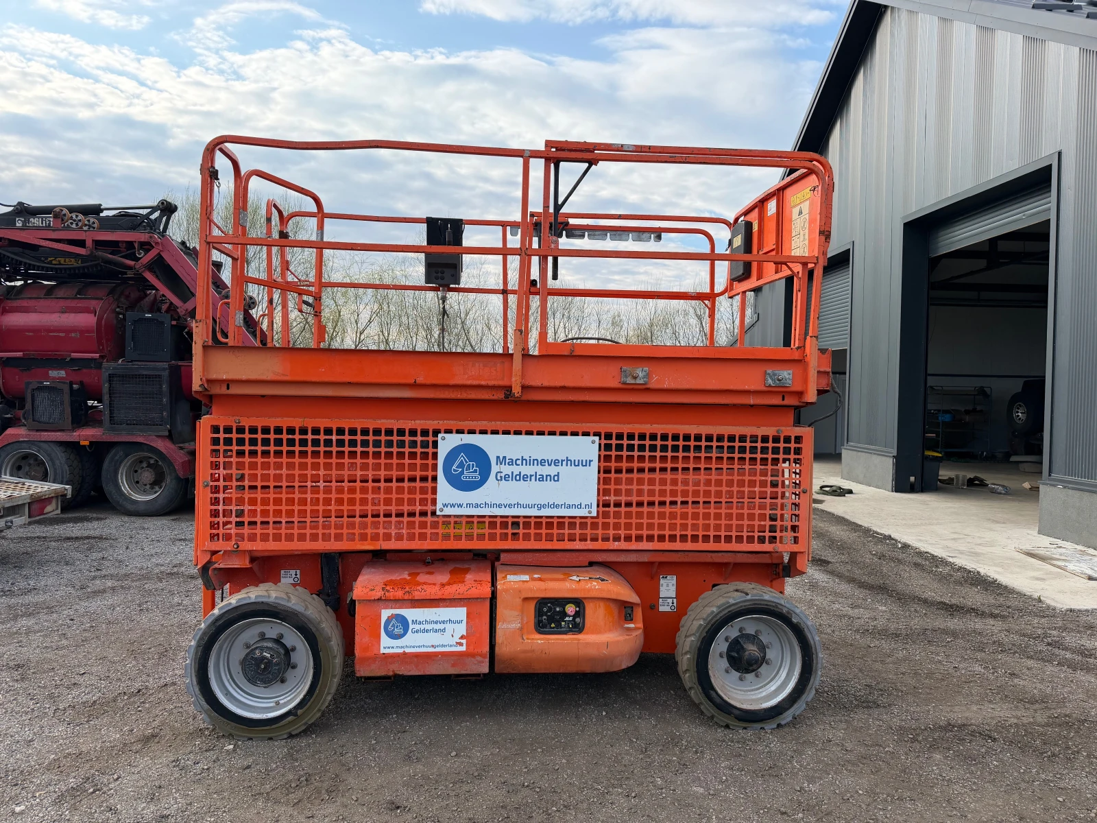 Автовишка Друга марка JLG 3369LE