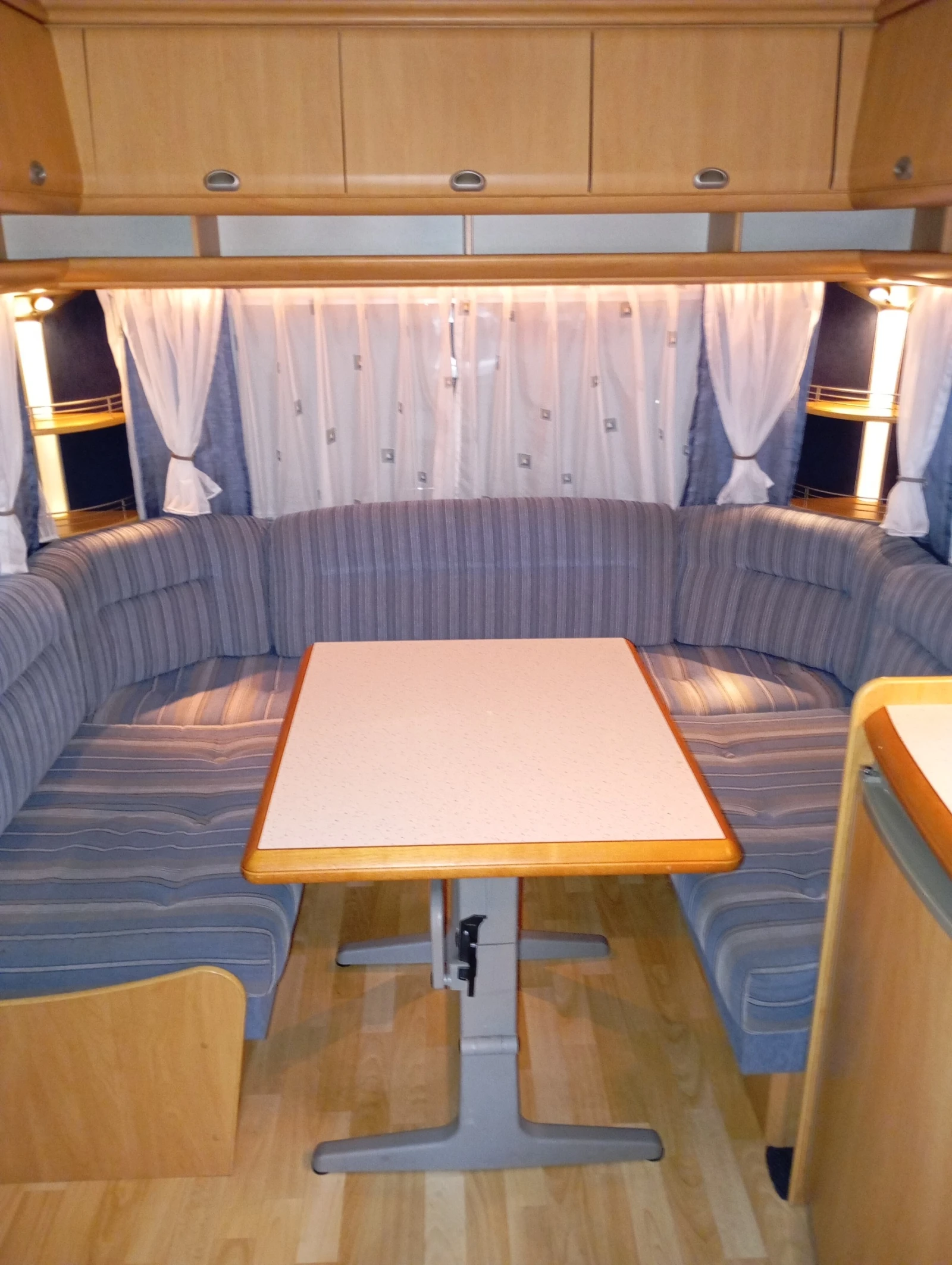 �������� Hobby De Luxe Easy 460 UFE | Mobile.bg � ����������� 12