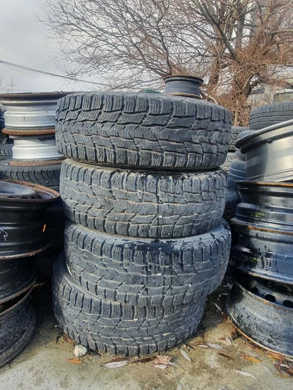 Гуми Зимни 195/60R16, снимка 4 - Гуми и джанти - 35159746