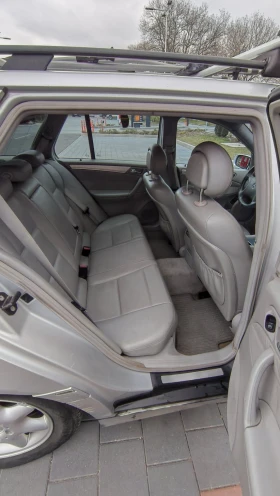 Mercedes-Benz C 220, снимка 12