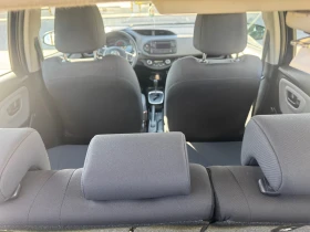 Toyota Yaris, снимка 12