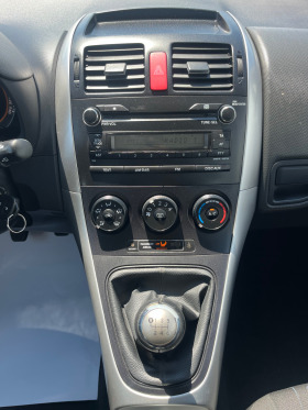 Toyota Auris 1.4 VVT-i , снимка 11
