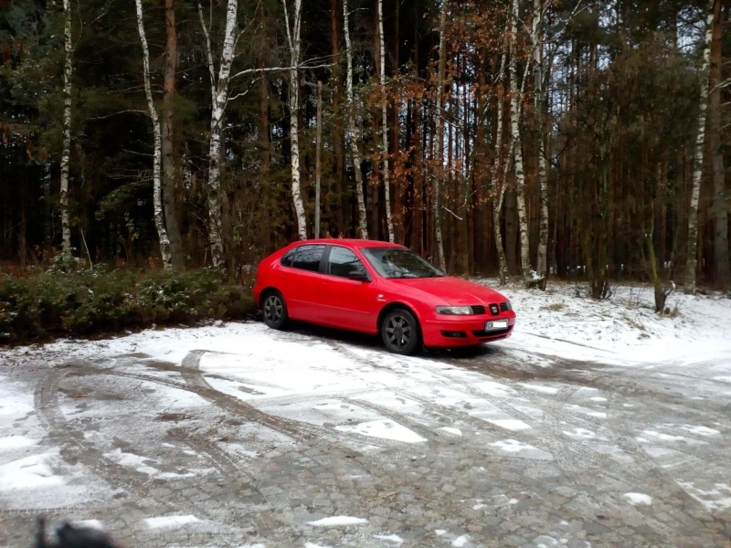 Seat Leon ТОП ОФЕРТА 1.8-20v AUTOMAT+ GAZ, снимка 11 - Автомобили и джипове - 47584795