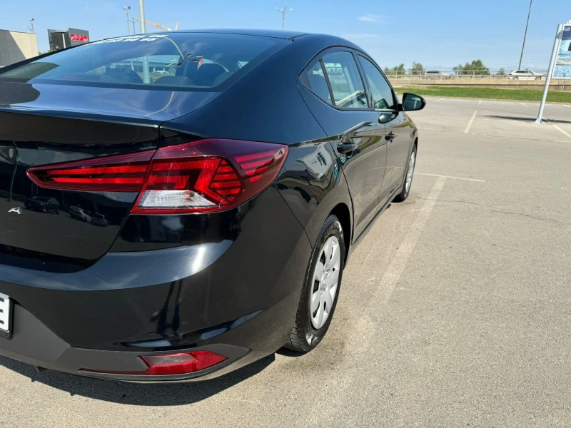 Hyundai Elantra 2.0i, снимка 6 - Автомобили и джипове - 47588481