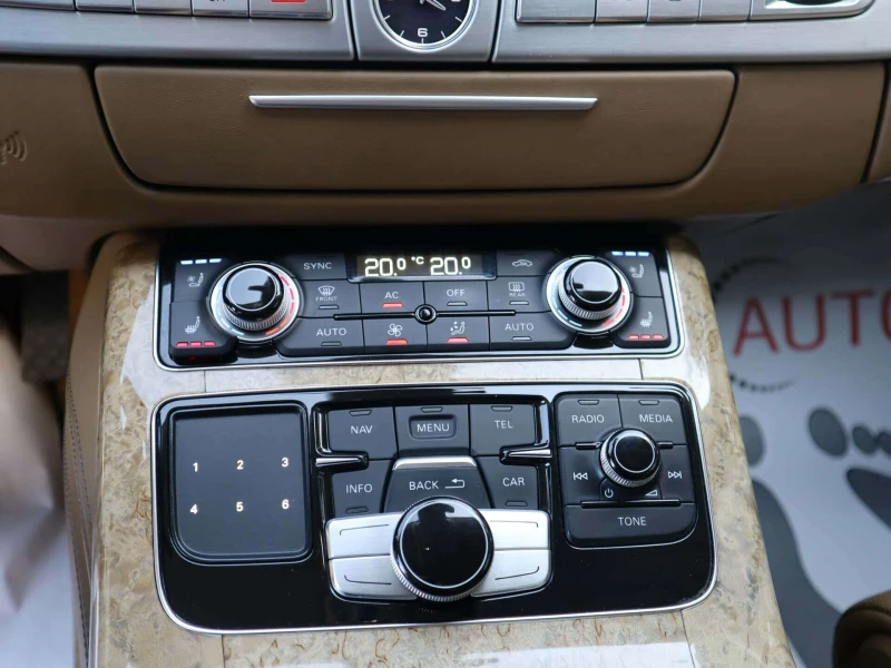 Audi A8 4.0TFSI/LONG/Design Selection/Bang&Olufsen/RSE/Пан, снимка 10 - Автомобили и джипове - 51415176