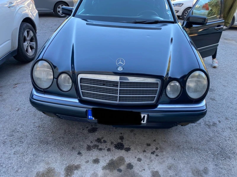 Mercedes-Benz E 220