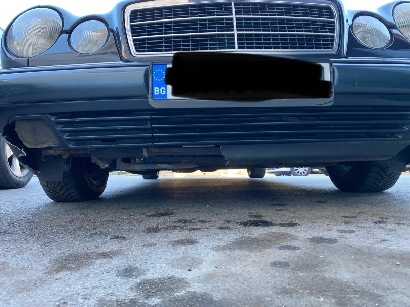 Mercedes-Benz E 220, снимка 2 - Автомобили и джипове - 51883302