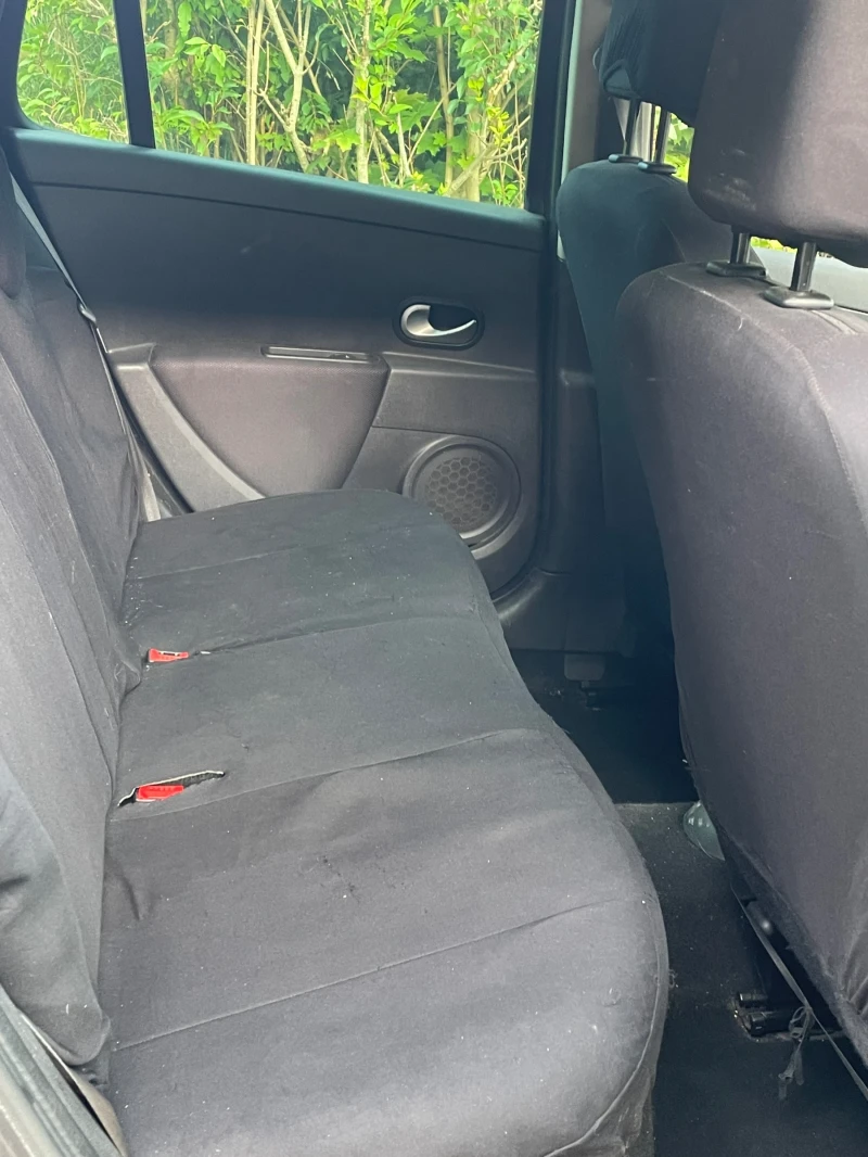 Renault Clio, снимка 8 - Автомобили и джипове - 52099181