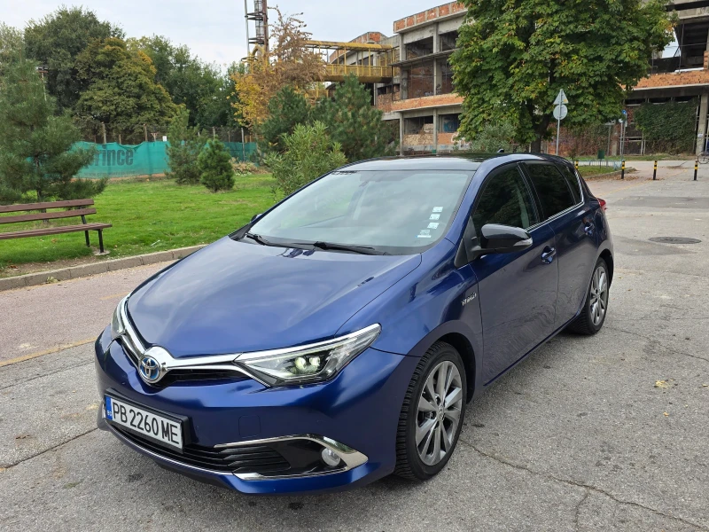 Toyota Auris Hybrid LED