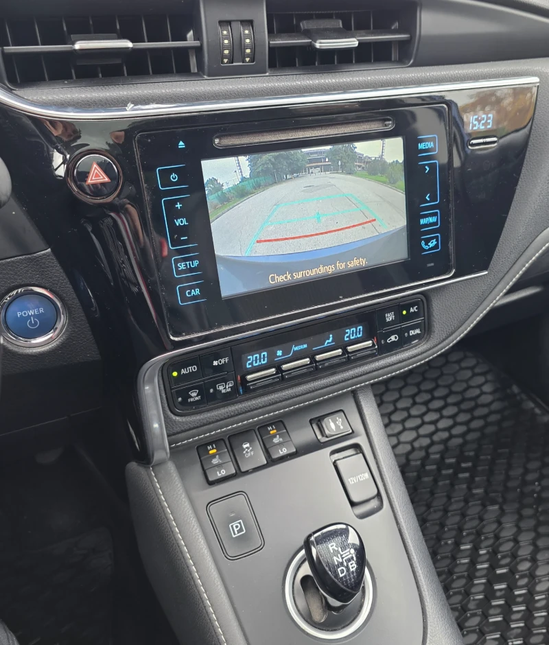 Toyota Auris Hybrid LED, снимка 10 - Автомобили и джипове - 52133770