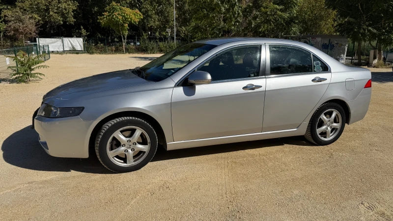 Honda Accord, снимка 2 - Автомобили и джипове - 52158395