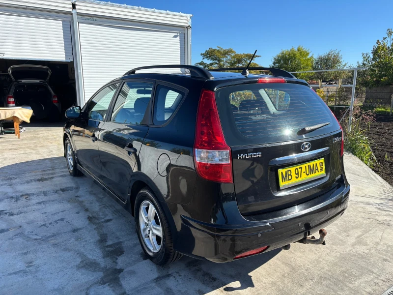Hyundai I30 1.6 Crdi, снимка 6 - Автомобили и джипове - 52555446