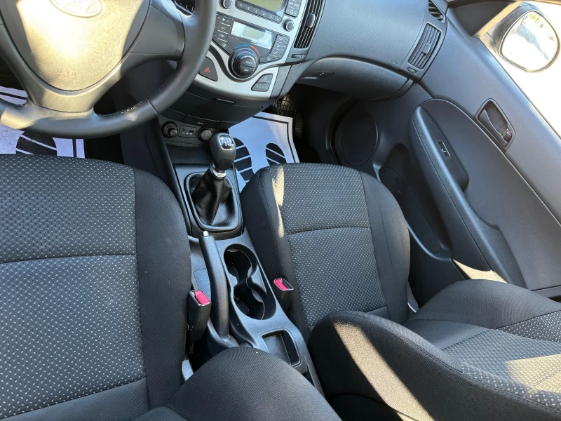 Hyundai I30 1.6 Crdi, снимка 7 - Автомобили и джипове - 52555446