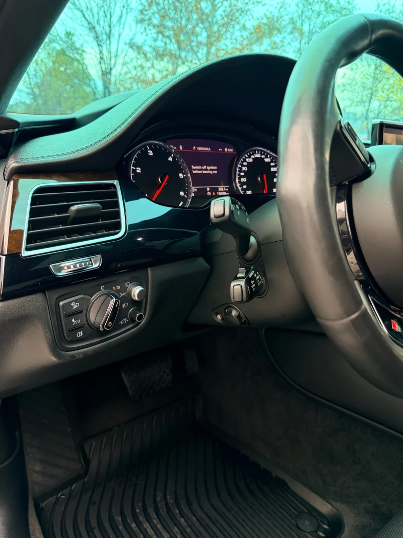 Audi A8 4.2TDI * BUSINESS* 3xTV* Exclusive* LONG* , снимка 9 - Автомобили и джипове - 52892933