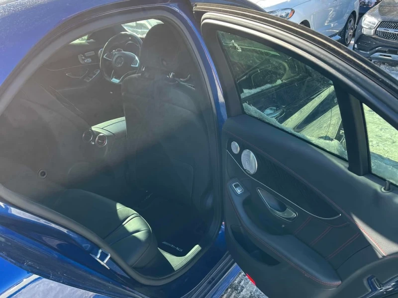 Mercedes-Benz C 43 AMG * CARFAX * БЕЗ ПЪРВОНАЧАЛНА ВНОСКА, снимка 12 - Автомобили и джипове - 53307613