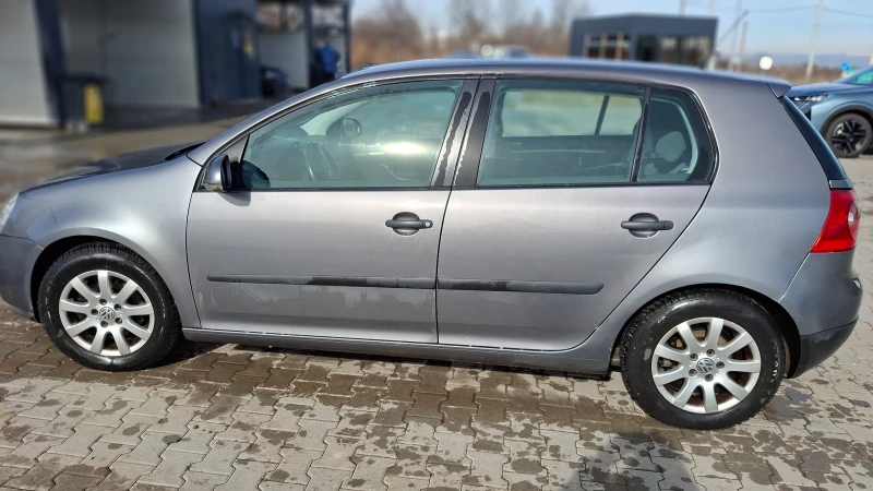 VW Golf 1.6, снимка 3 - Автомобили и джипове - 53534620