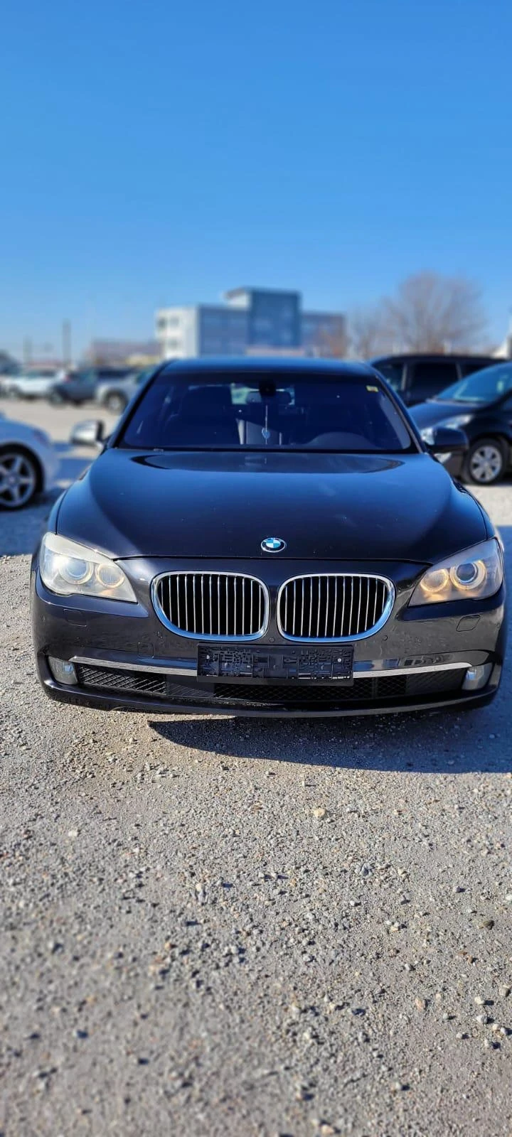 BMW 740, снимка 1 - Автомобили и джипове - 49240926