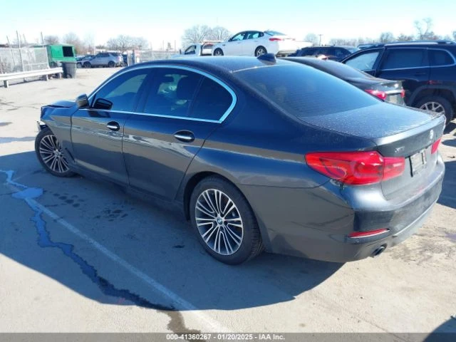 BMW 530 XDRIVE * ЦЕНА ДО БЪЛГАРИЯ * (CARFAX), снимка 9 - Автомобили и джипове - 49427371