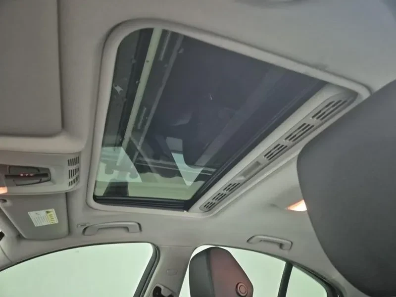 BMW 320, снимка 17 - Автомобили и джипове - 52474621