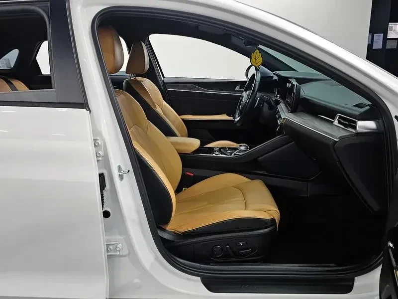 Kia K5 * 3Rd Generation * 2.0 * Noblesse, снимка 11 - Автомобили и джипове - 55058109