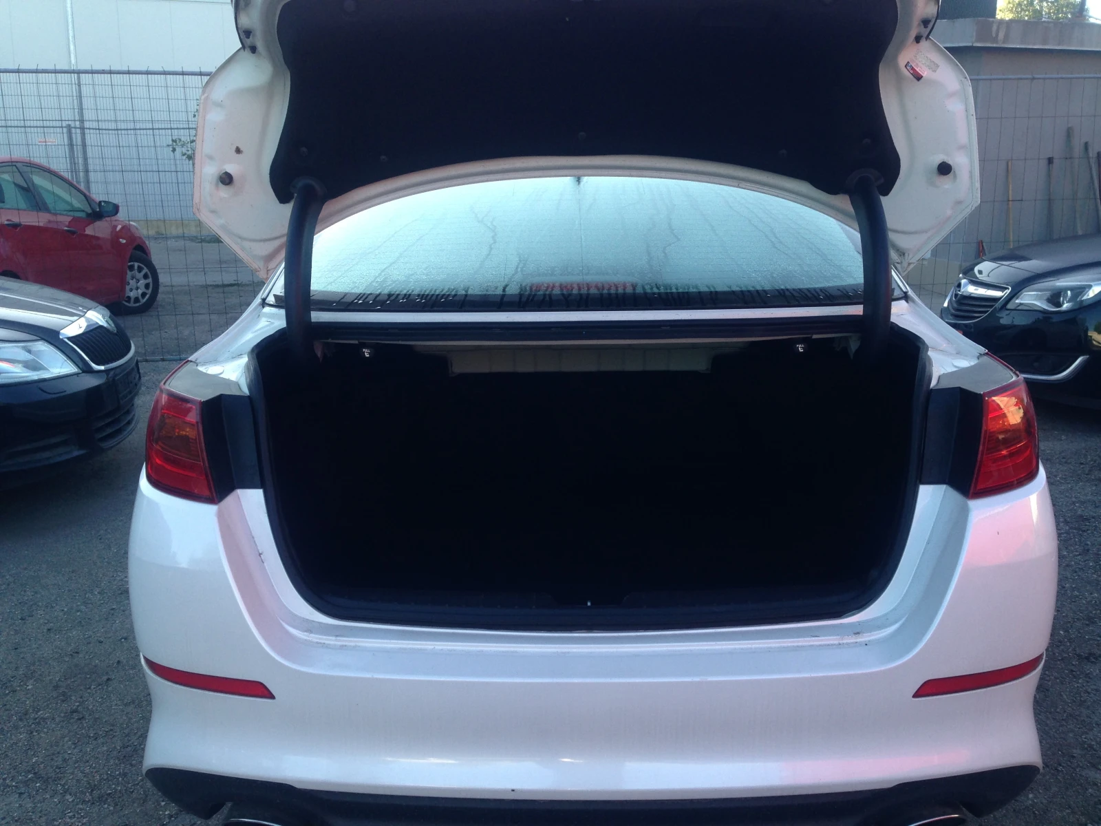 Kia Optima 2.4i/171/Automatic/Navi/Camera/Перла/Euro6 - изображение 8