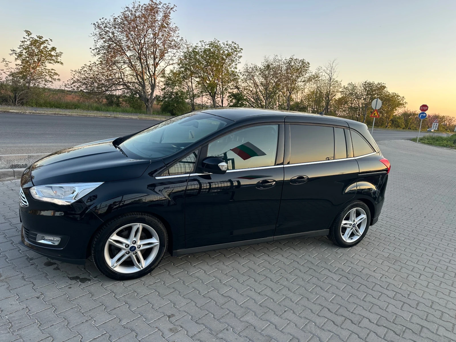 Ford C-max 1.6hdi 99к.с Euro6 Led Navi, снимка 2 - Автомобили и джипове - 52632422
