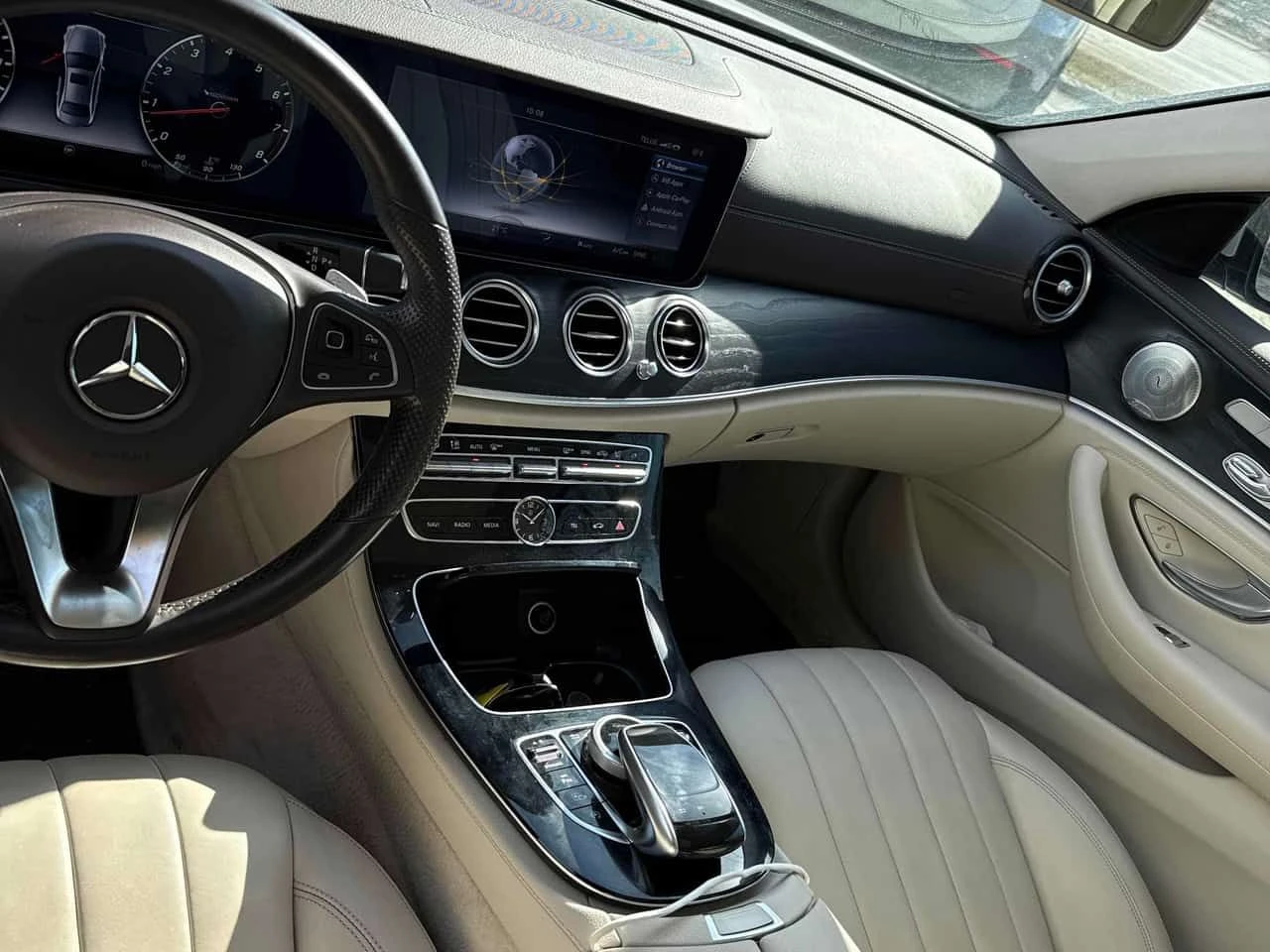 Mercedes-Benz E 400 CARFAX, снимка 9 - Автомобили и джипове - 53829783