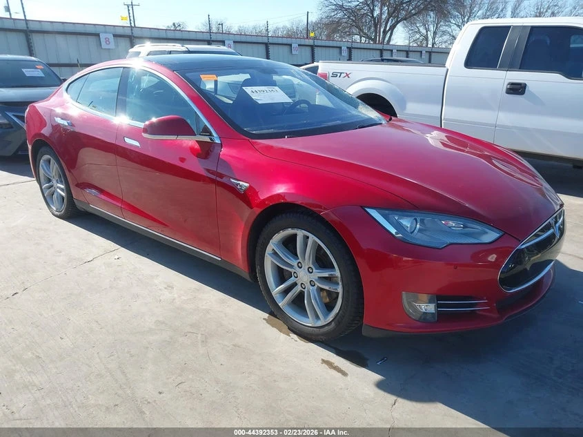 Tesla Model S P85