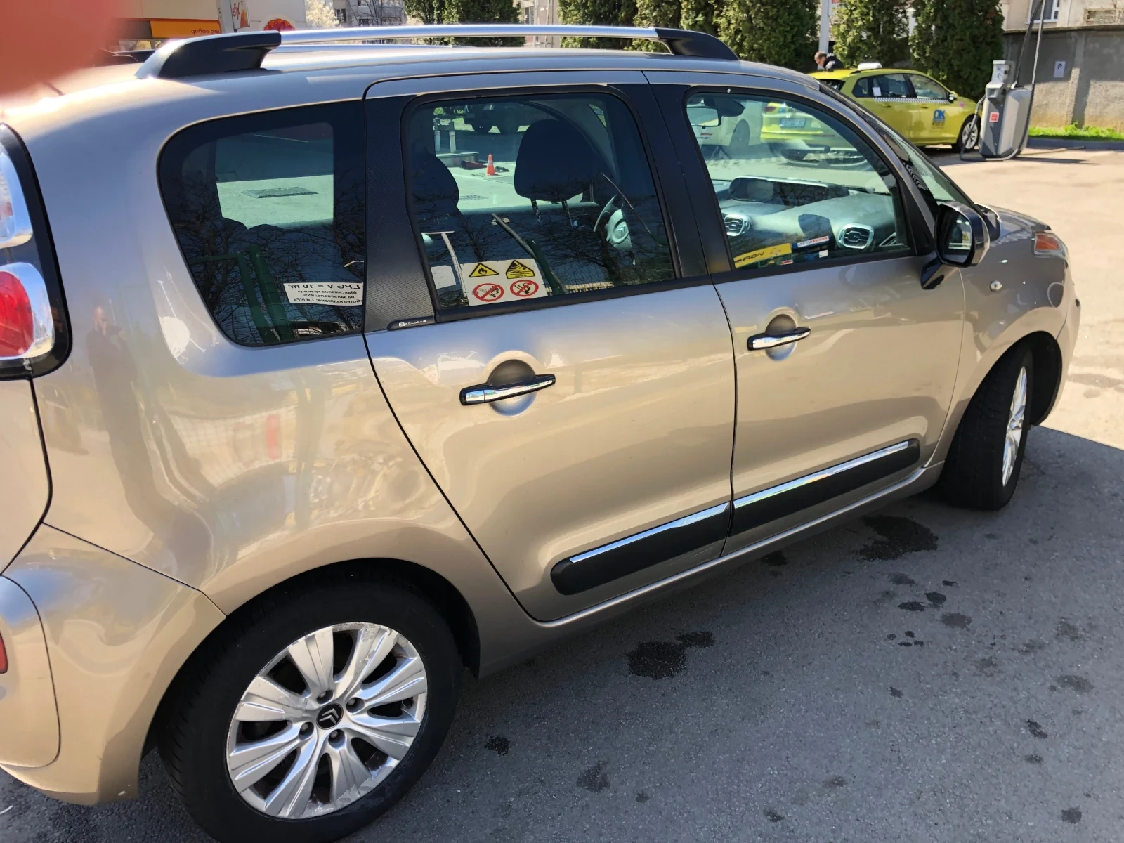 Citroen C3 Picasso, снимка 4 - Автомобили и джипове - 54164555