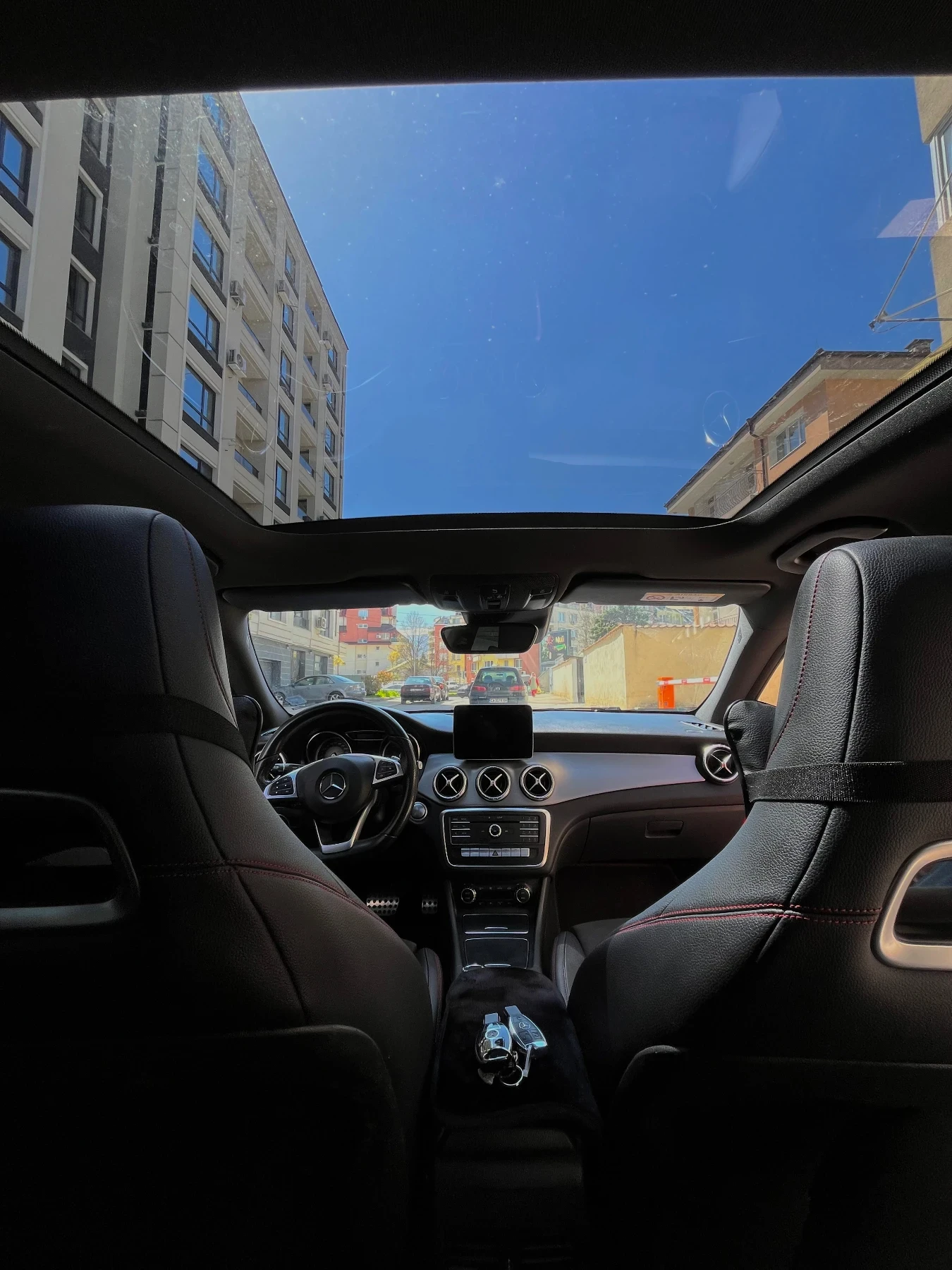 Mercedes-Benz CLA 220 /AMG/4x4/PANORAMA/KAMERA/NAVI/FULL, снимка 8 - Автомобили и джипове - 54227368