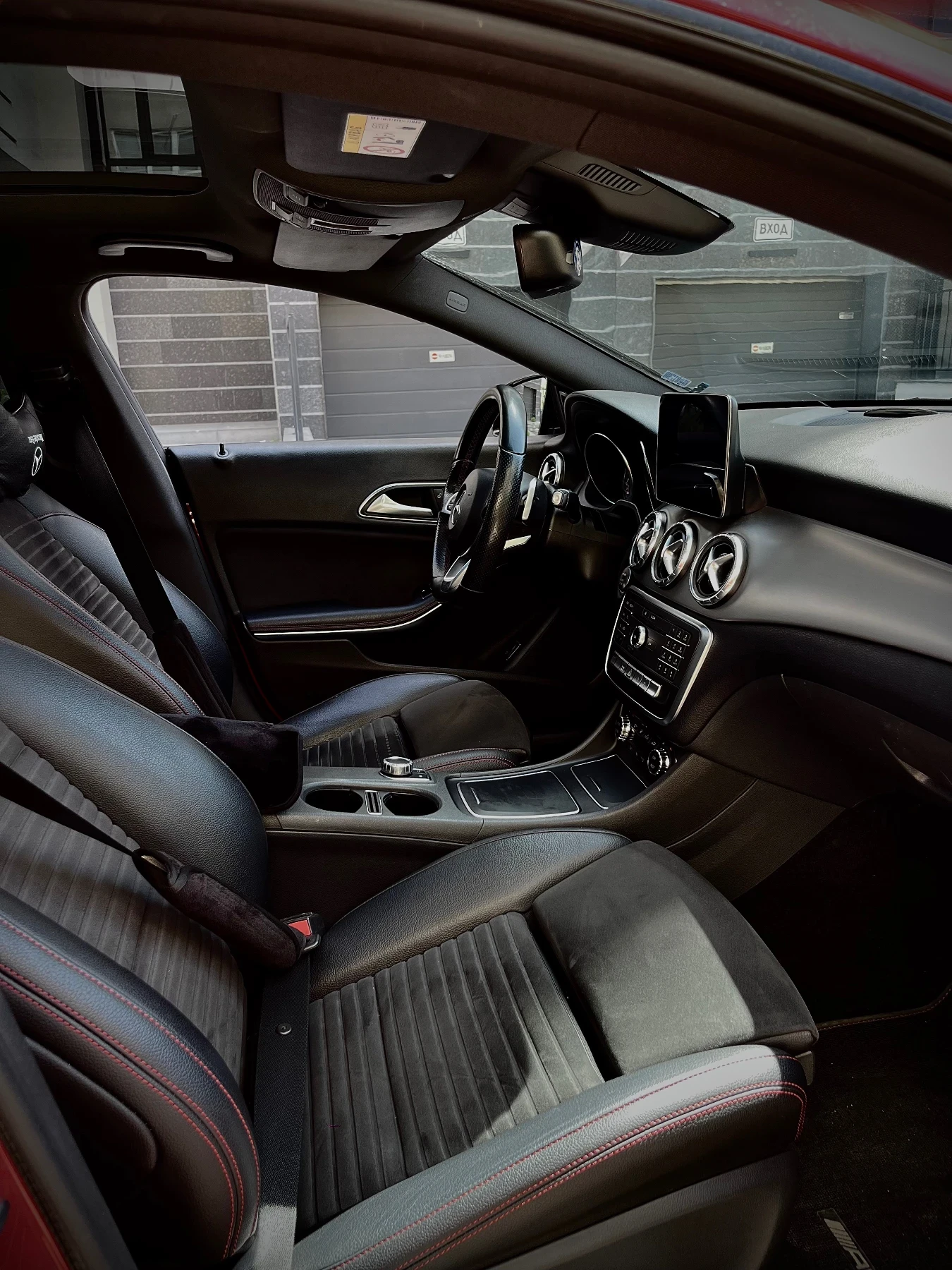 Mercedes-Benz CLA 220 /AMG/4x4/PANORAMA/KAMERA/NAVI/FULL, снимка 6 - Автомобили и джипове - 54227368