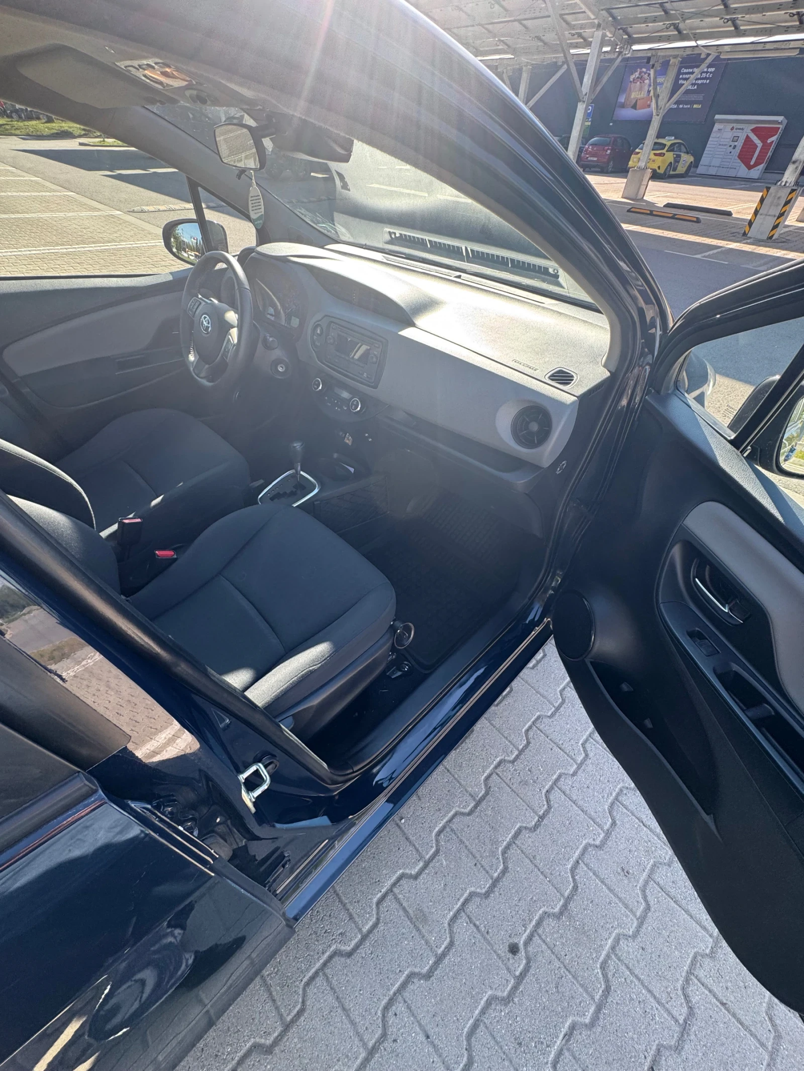 Toyota Yaris, снимка 5 - Автомобили и джипове - 54305542