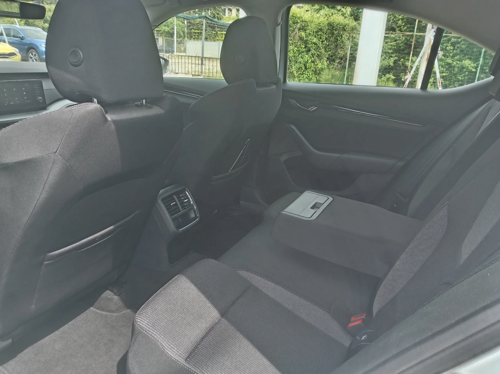 Skoda Octavia 1.5TSI DSG | Mobile.bg � ����������� 9