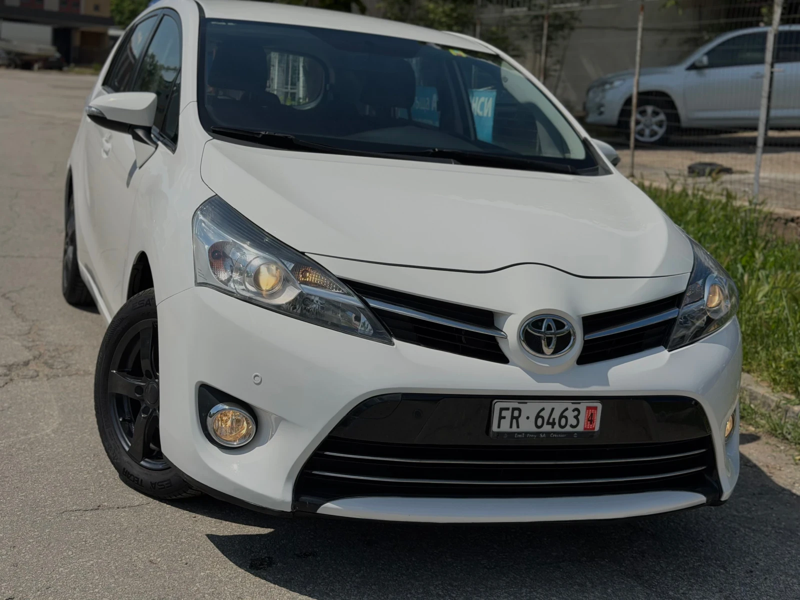 Toyota Verso 1.8VVTI!!ШВЕЙЦАРИЯ!!7 МЕСТЕН!!ТОП СЪСТОЯНИЕ!, снимка 2 - Автомобили и джипове - 54622178