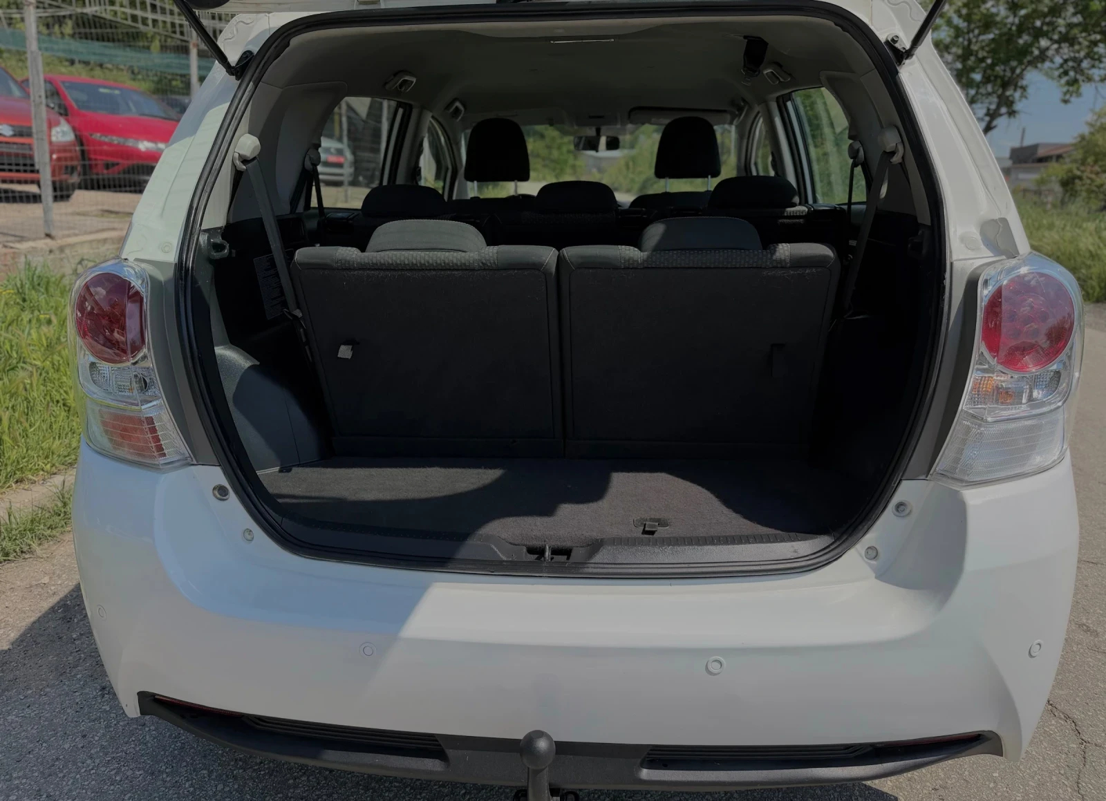 Toyota Verso 1.8VVTI!!ШВЕЙЦАРИЯ!!7 МЕСТЕН!!ТОП СЪСТОЯНИЕ!, снимка 11 - Автомобили и джипове - 54622178