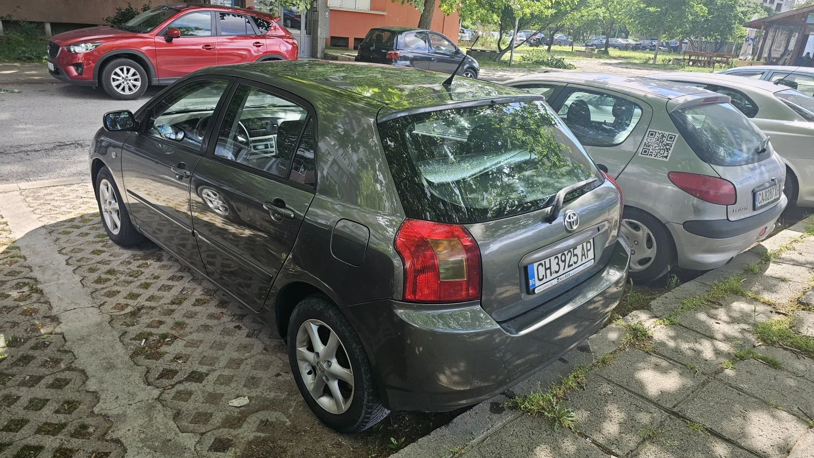 Toyota Corolla 2.0 D4D, снимка 4 - Автомобили и джипове - 54653741