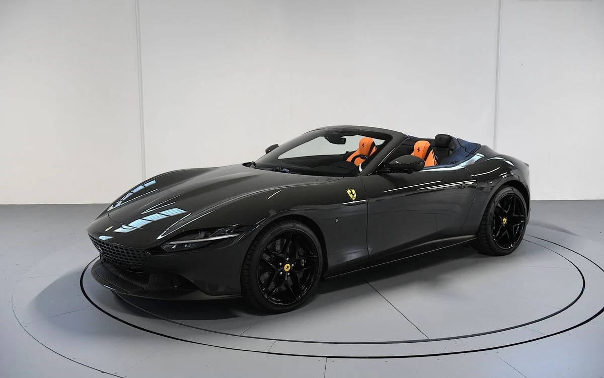 Ferrari Roma Spider, снимка 2 - Автомобили и джипове - 54702870