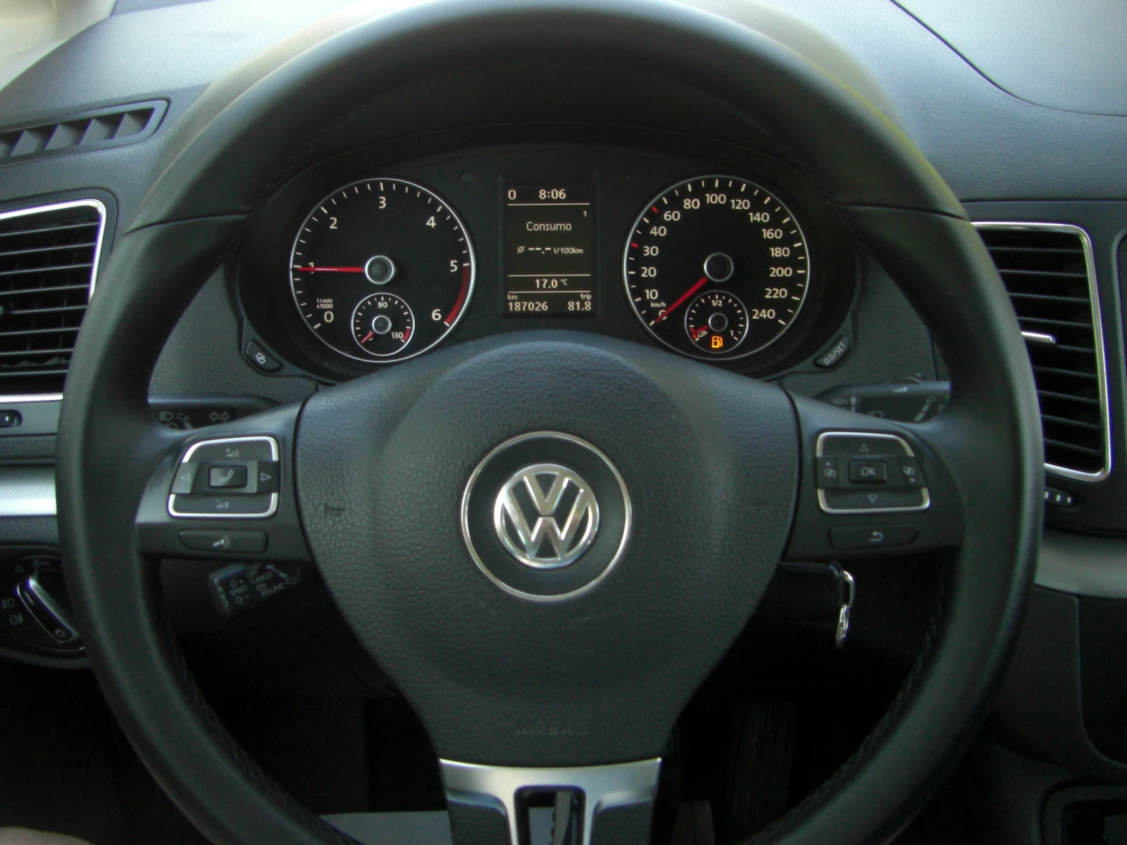 VW Sharan 2.0TDI NAVI KAMERA 7MECTA, снимка 11 - Автомобили и джипове - 54854802