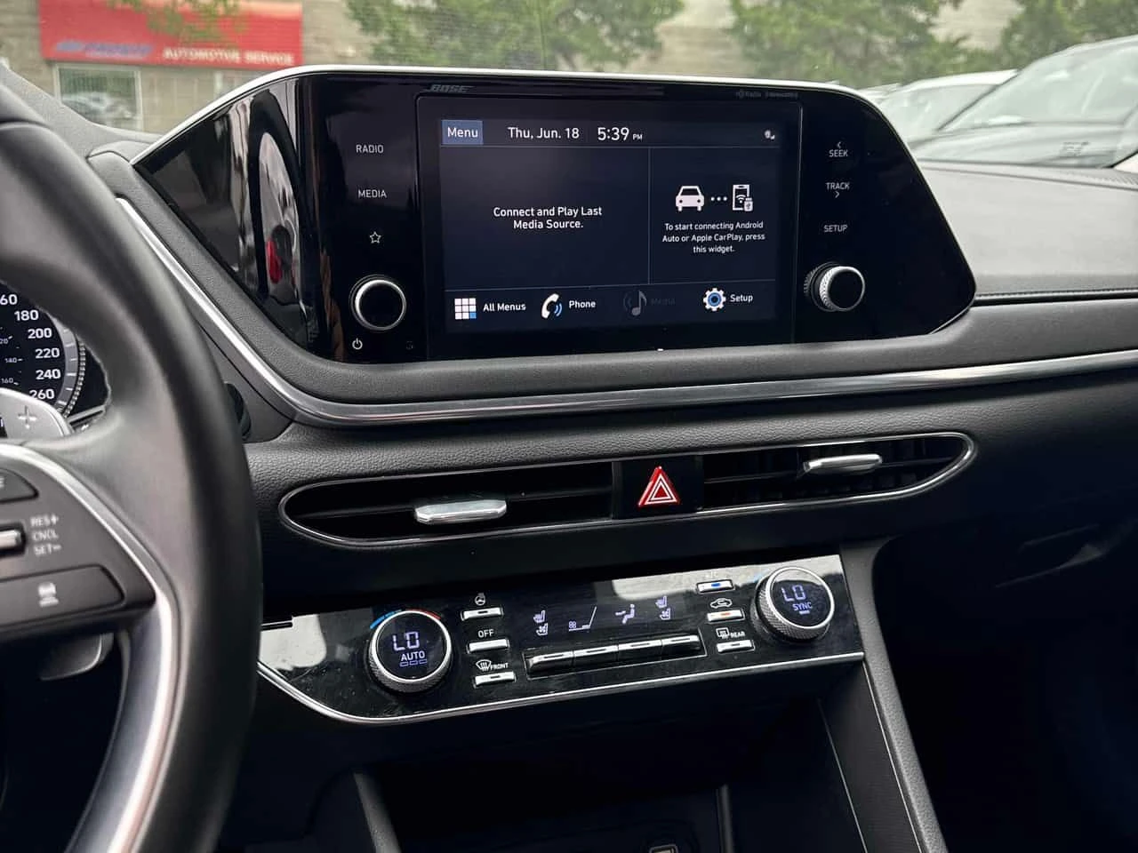 Hyundai Sonata * Luxury * АВТОКРЕДИТ БЕЗ ПЪРВОНАЧАЛНА ВНОСКА* , снимка 9 - Автомобили и джипове - 54967023