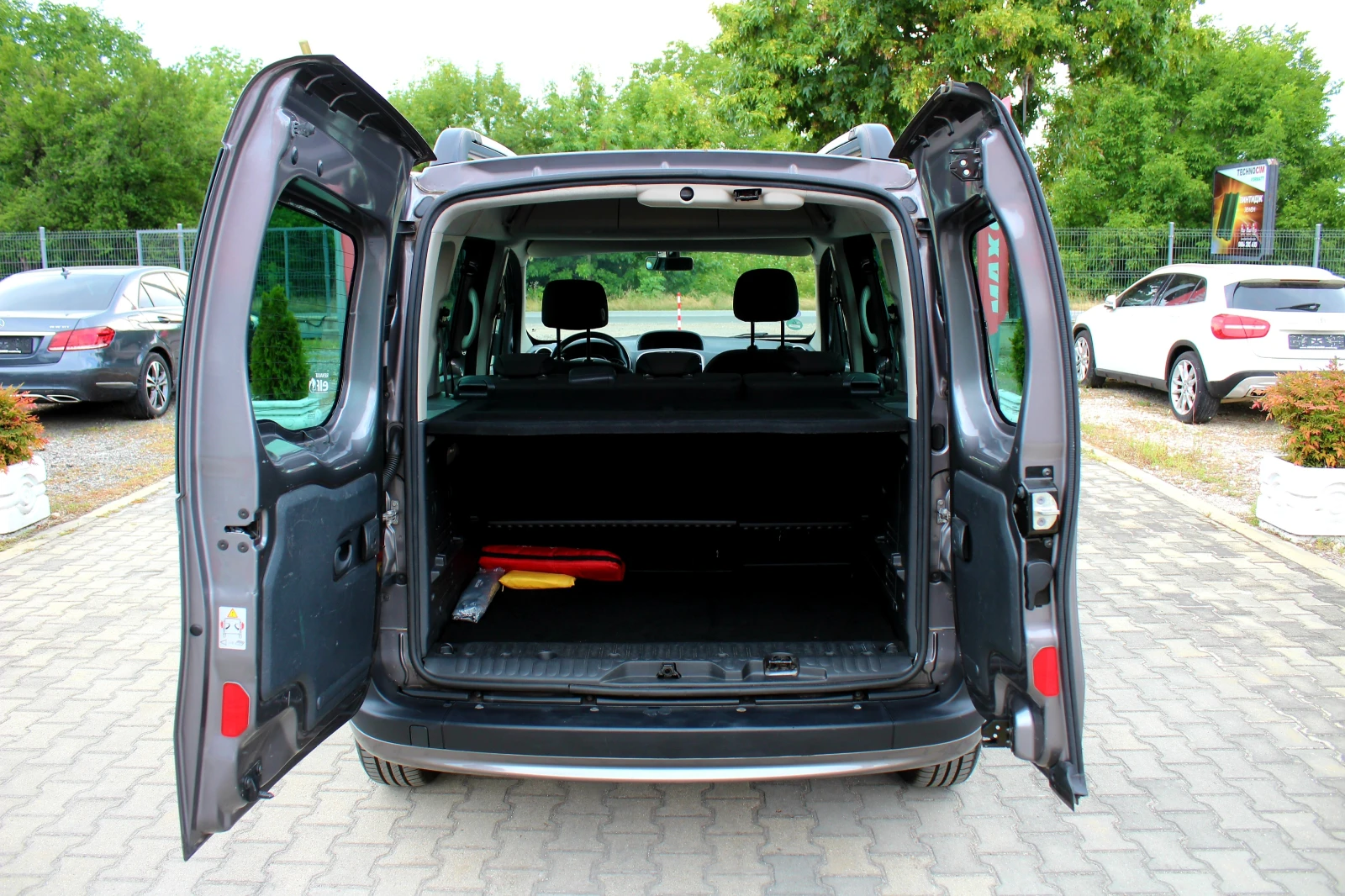 Renault Kangoo LIMITED 1.2TCe ����/������ | Mobile.bg � ����������� 7