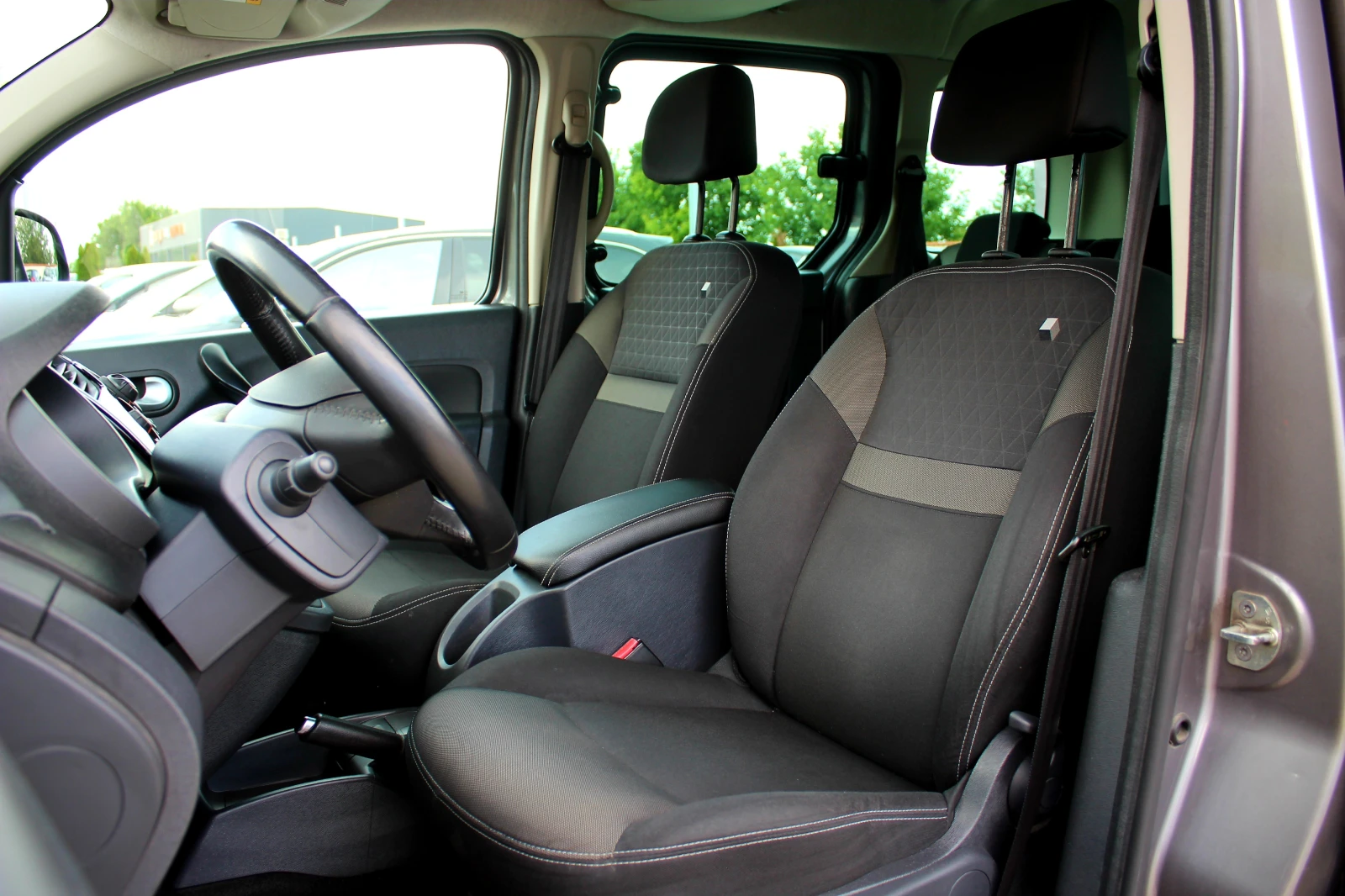 Renault Kangoo LIMITED 1.2TCe ����/������ | Mobile.bg � ����������� 11