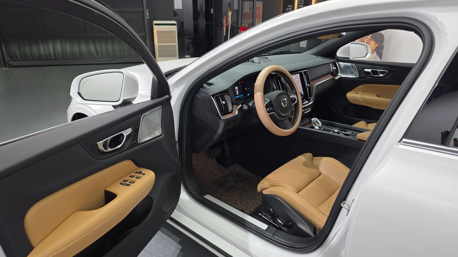 Volvo S60 B5 2.0 Ultimate Bright, Full, снимка 9 - Автомобили и джипове - 55363757