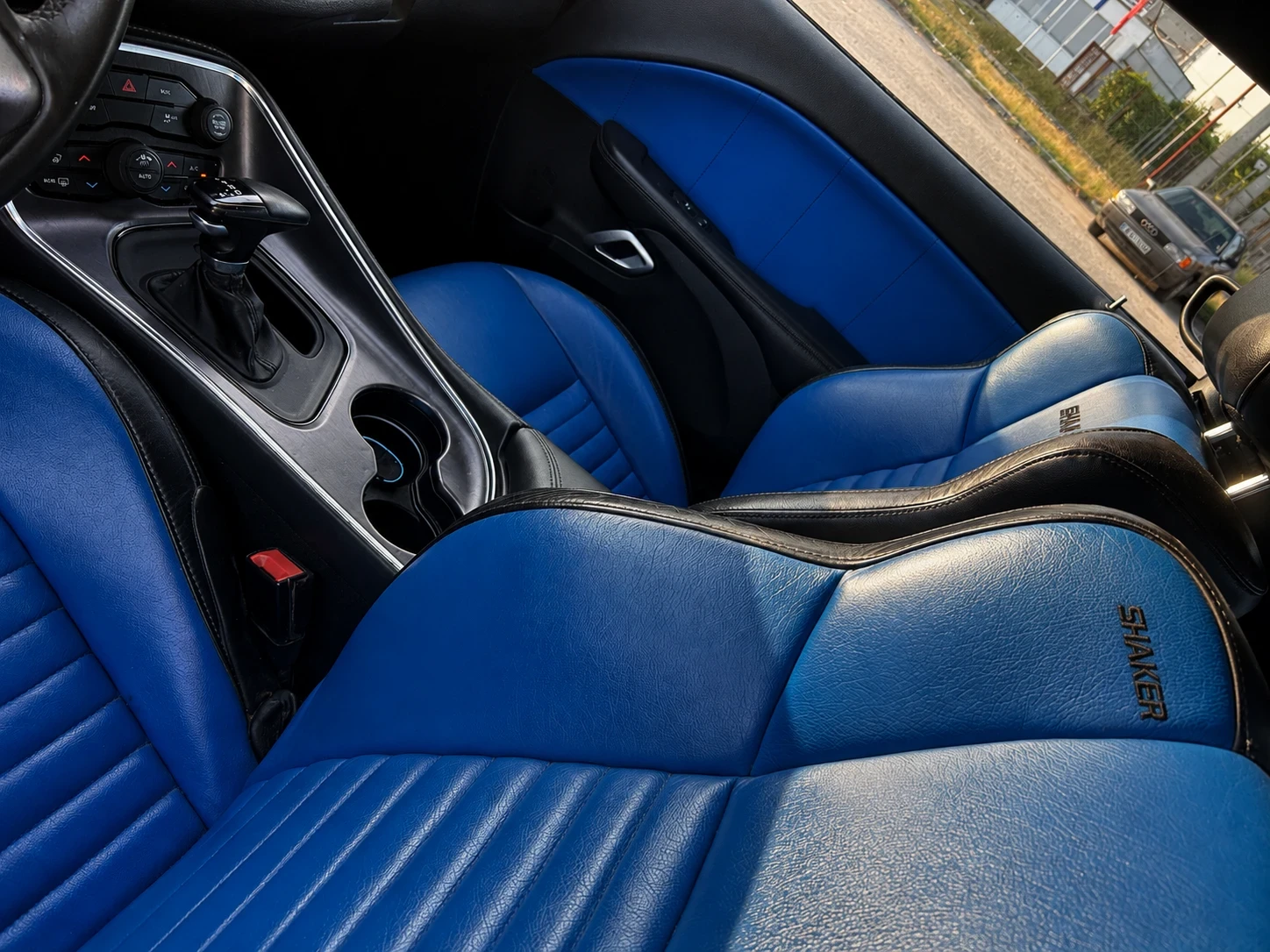 Dodge Challenger, снимка 12 - Автомобили и джипове - 55640896