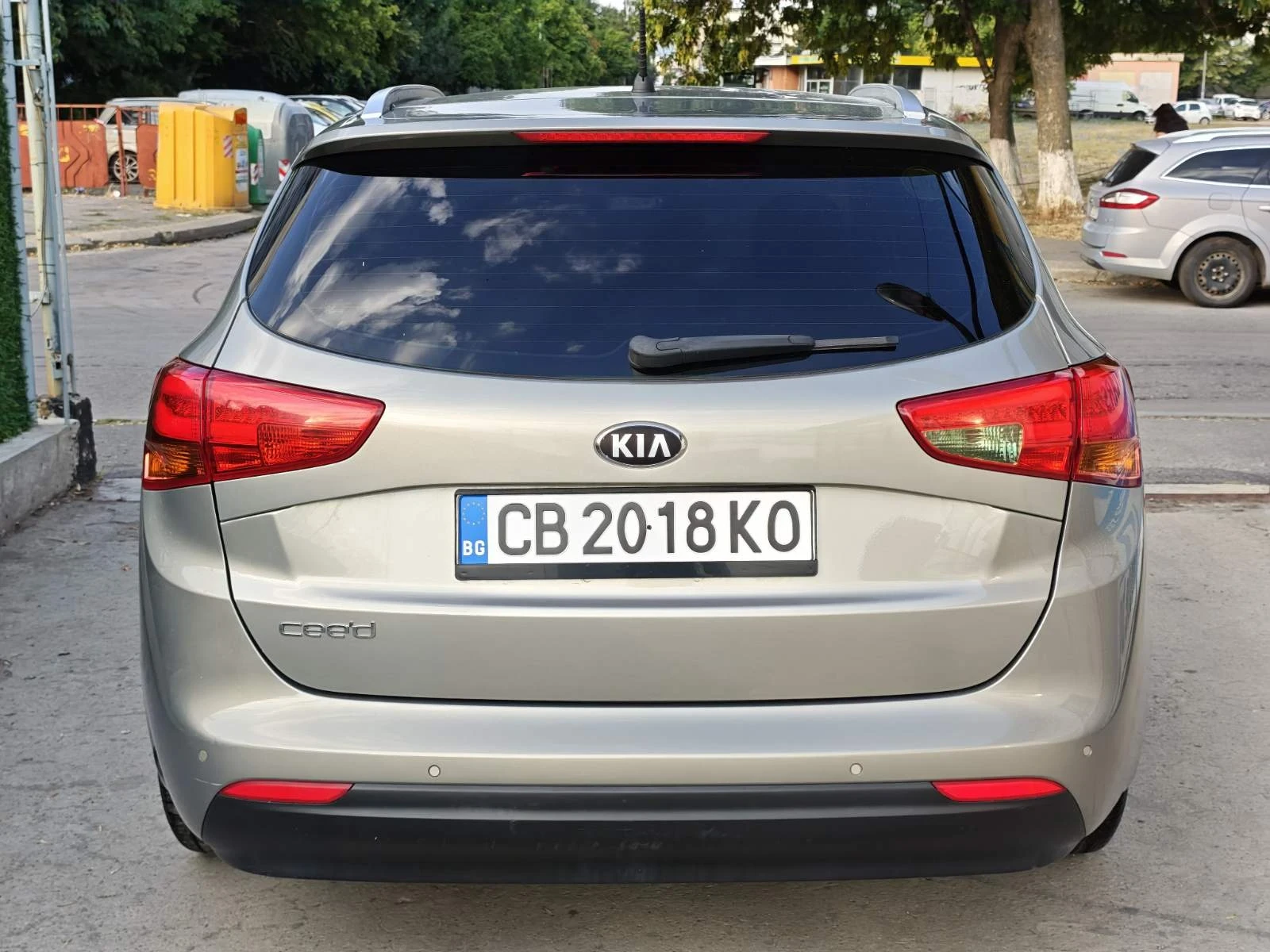 Kia Ceed 1.4 бензин газ 101 к. с. , снимка 5 - Автомобили и джипове - 55766967