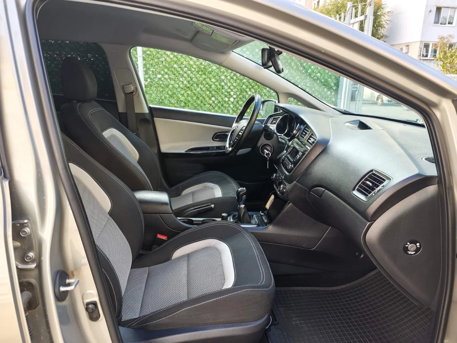 Kia Ceed 1.4 бензин газ 101 к. с. , снимка 9 - Автомобили и джипове - 55766967