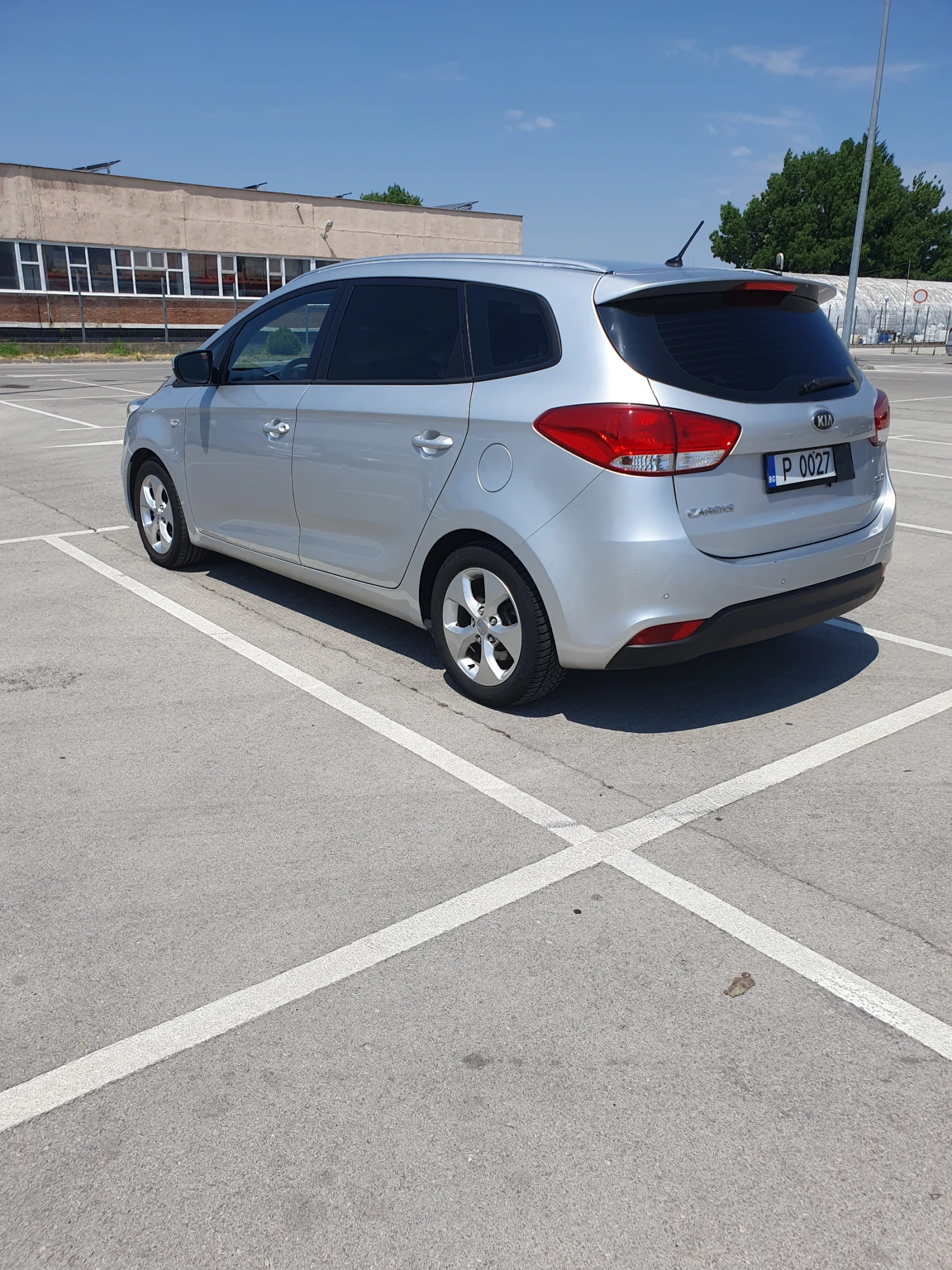 Kia Carens 1.7 136 6+ 1, снимка 4 - Автомобили и джипове - 55932735