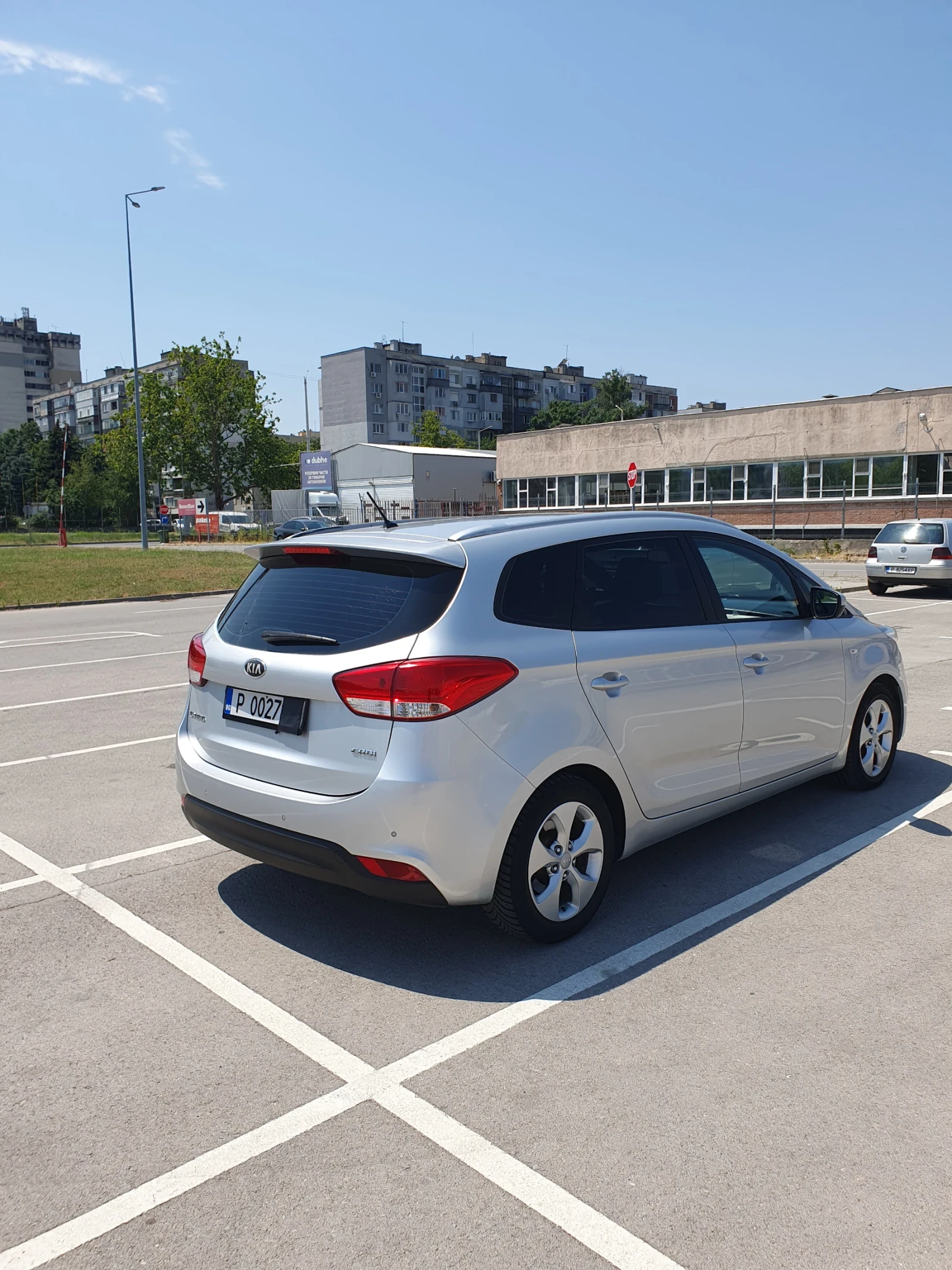 Kia Carens 1.7 136 6+ 1, снимка 6 - Автомобили и джипове - 55932735