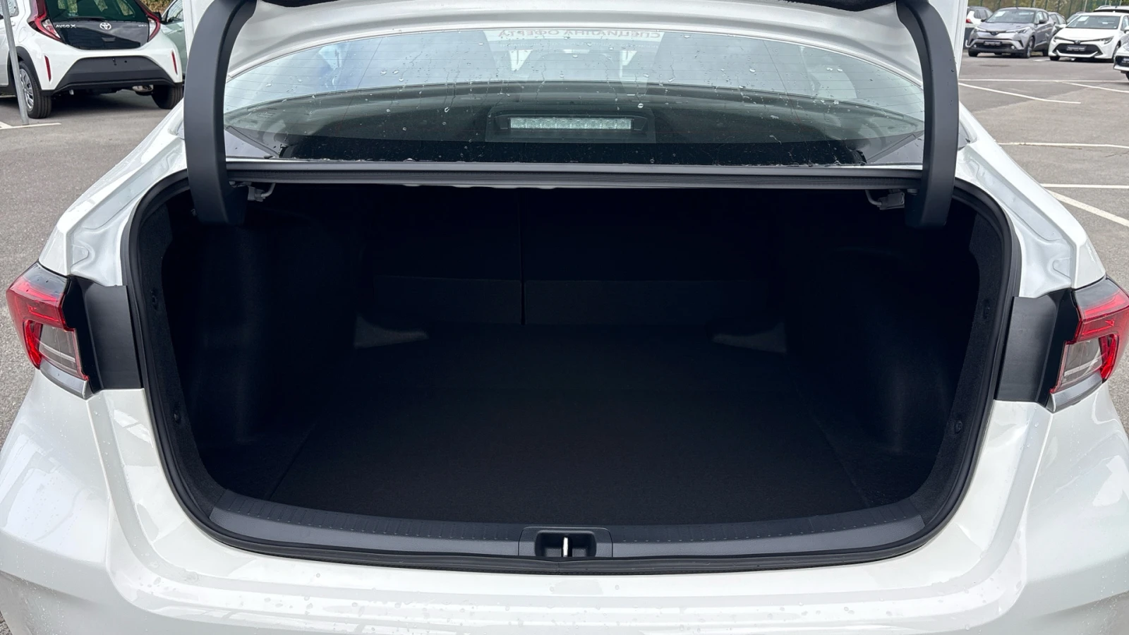 Toyota Corolla 1.5 COMFORT ��������/�������/ ���������� ����� | Mobile.bg � ����������� 10